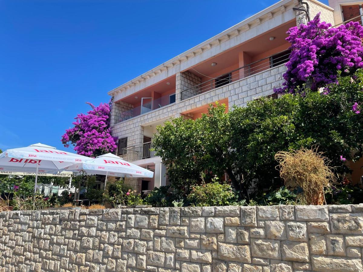 St. Nicholas Rooms Hvar Town Exteriör bild