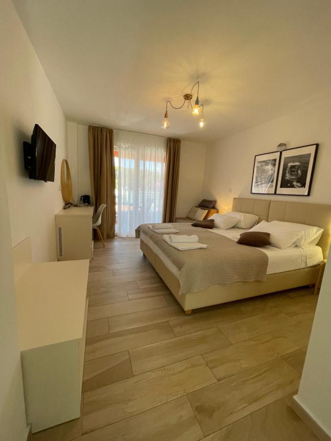 St. Nicholas Rooms Hvar Town Exteriör bild