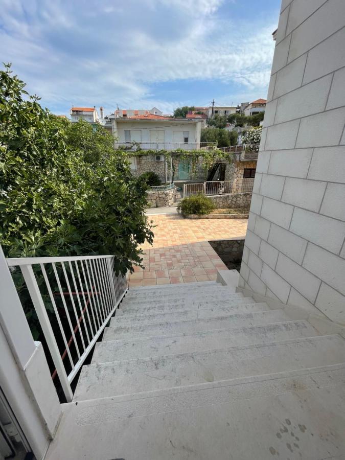St. Nicholas Rooms Hvar Town Exteriör bild